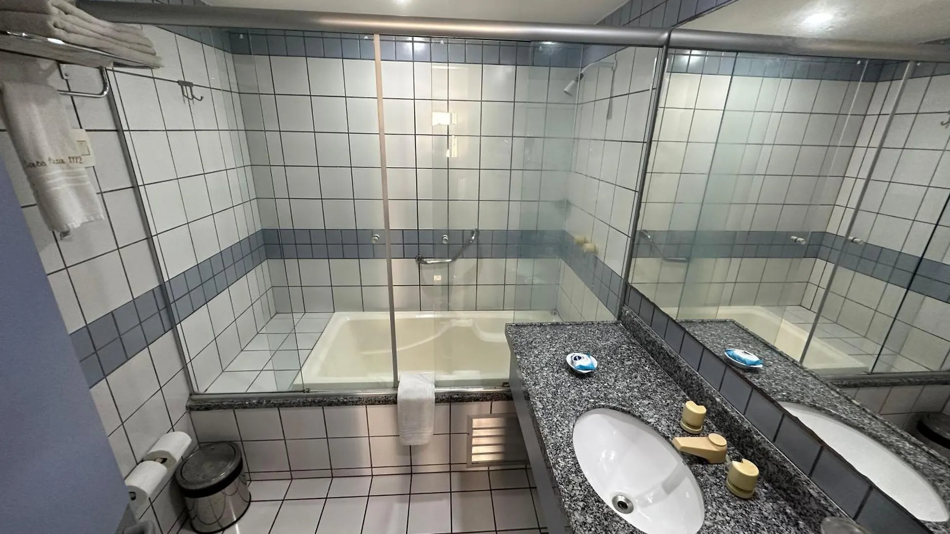 福塔雷萨Iate Plaza - Flat 1312 Particular公寓式酒店 0*, 福塔雷萨